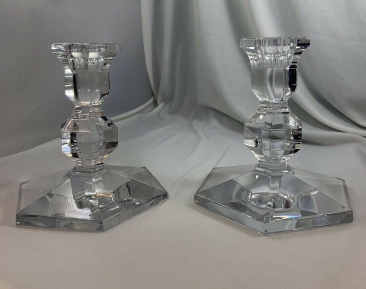 VAL ST. LAMBERT CANDLESTICKS PAIR CRYSTAL GARDENIA HEXAGON HOLDERS-SIGNED - Image 4