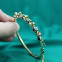 Retro 14K Yellow Gold Diamond Bangle Bracelet Enamel Clover Fleur De Lis Design - Image 12