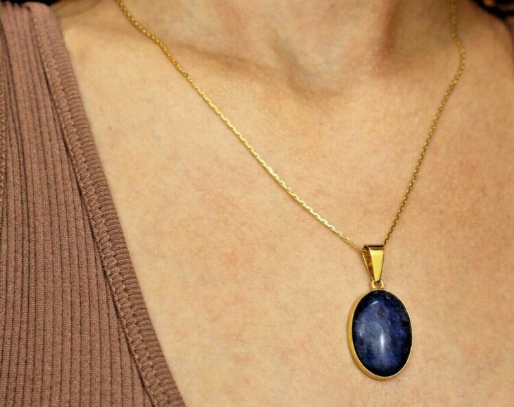 FABULOUS 14K YELLOW GOLD OVAL BLUE SODALITE PENDANT WITH 20" CHAIN - Image 11