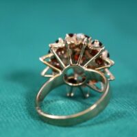 Spectacular Vintage 14K Yellow Gold Ring with Garnets & Opals - Image 8